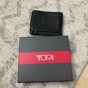 Tumi Man Wallet